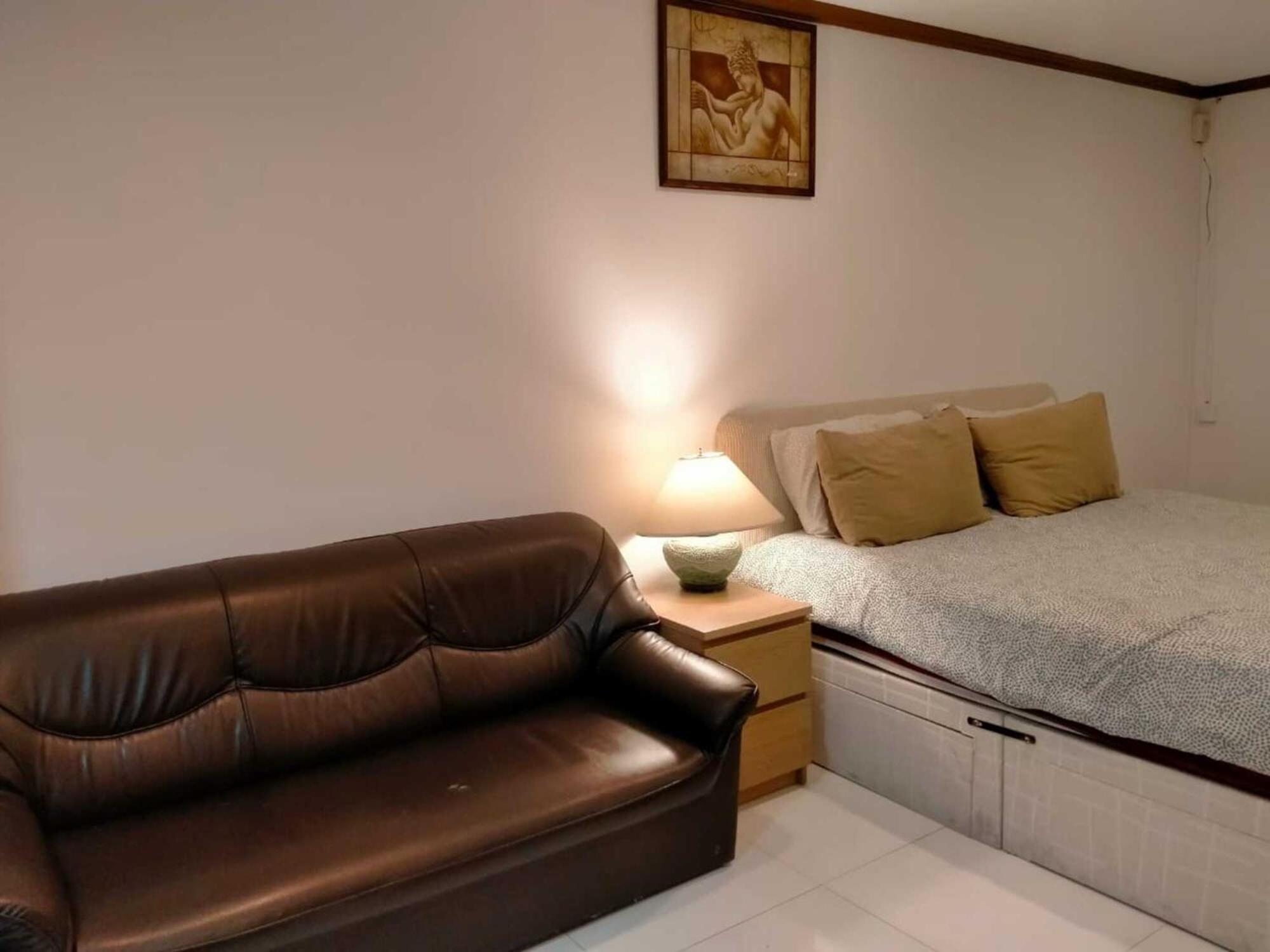 Omni Tower Sukhumvit Soi 4 Direct Lejlighed Bangkok Eksteriør billede