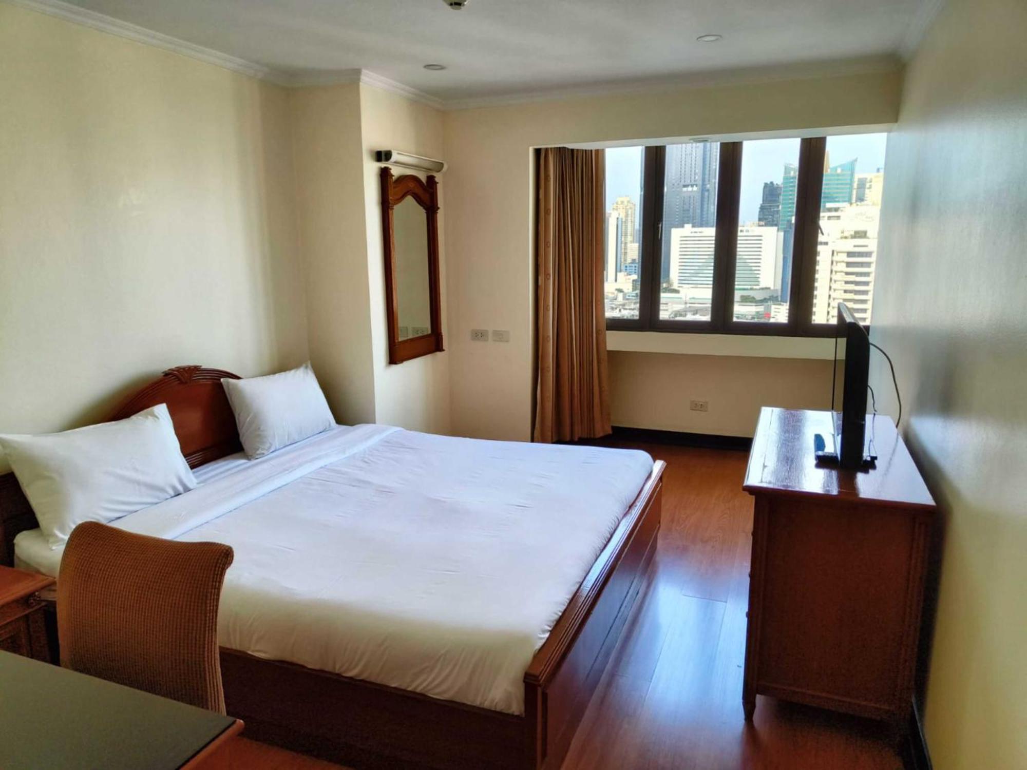 Omni Tower Sukhumvit Soi 4 Direct Lejlighed Bangkok Eksteriør billede