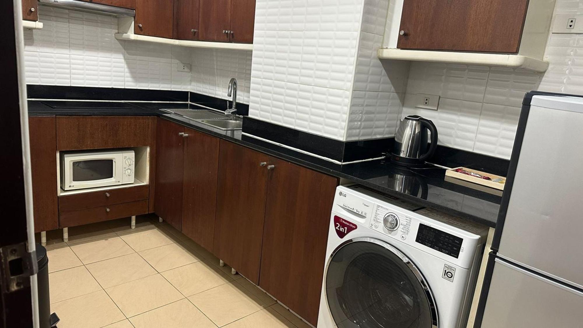Omni Tower Sukhumvit Soi 4 Direct Lejlighed Bangkok Eksteriør billede