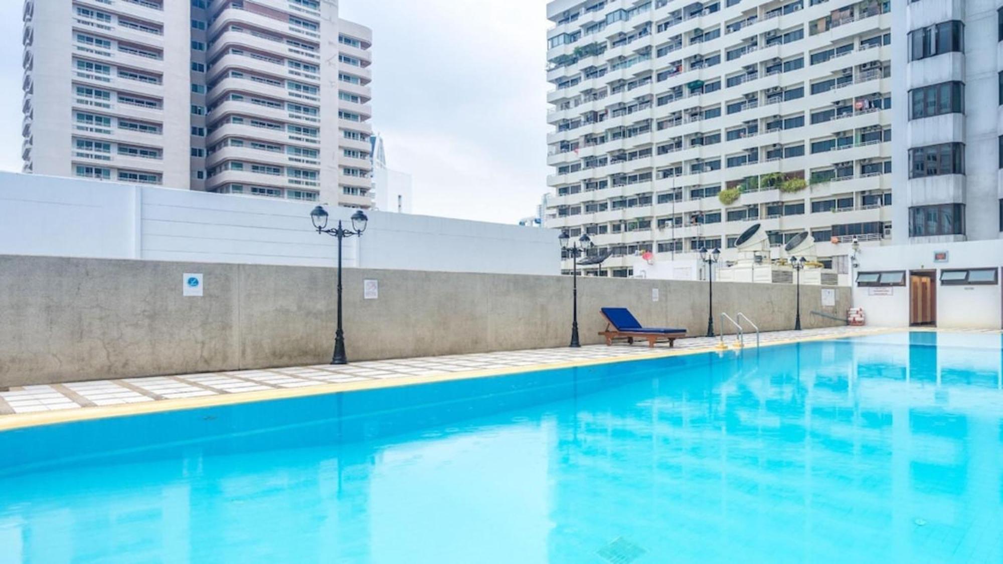 Omni Tower Sukhumvit Soi 4 Direct Lejlighed Bangkok Eksteriør billede