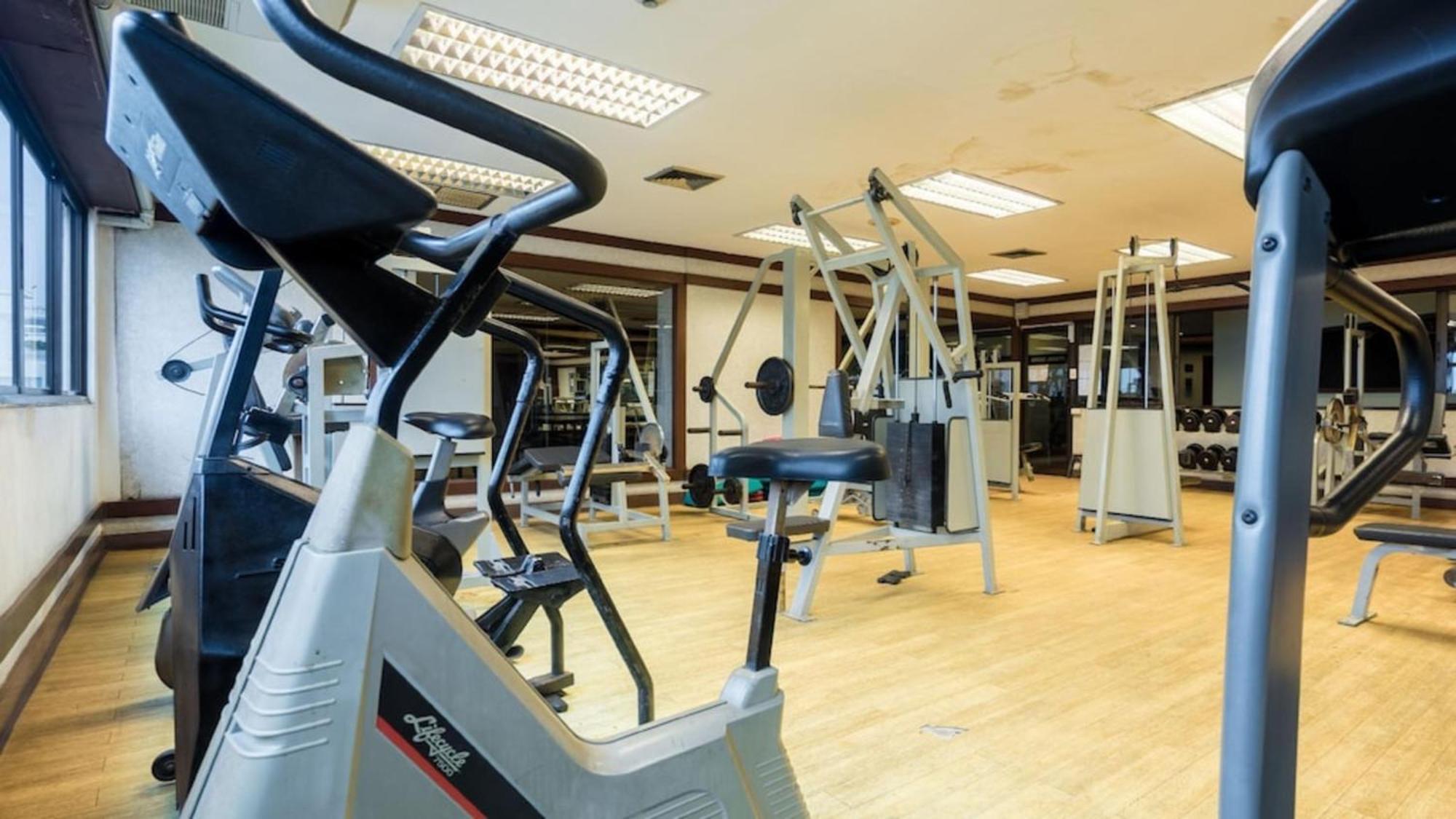 Omni Tower Sukhumvit Soi 4 Direct Lejlighed Bangkok Eksteriør billede