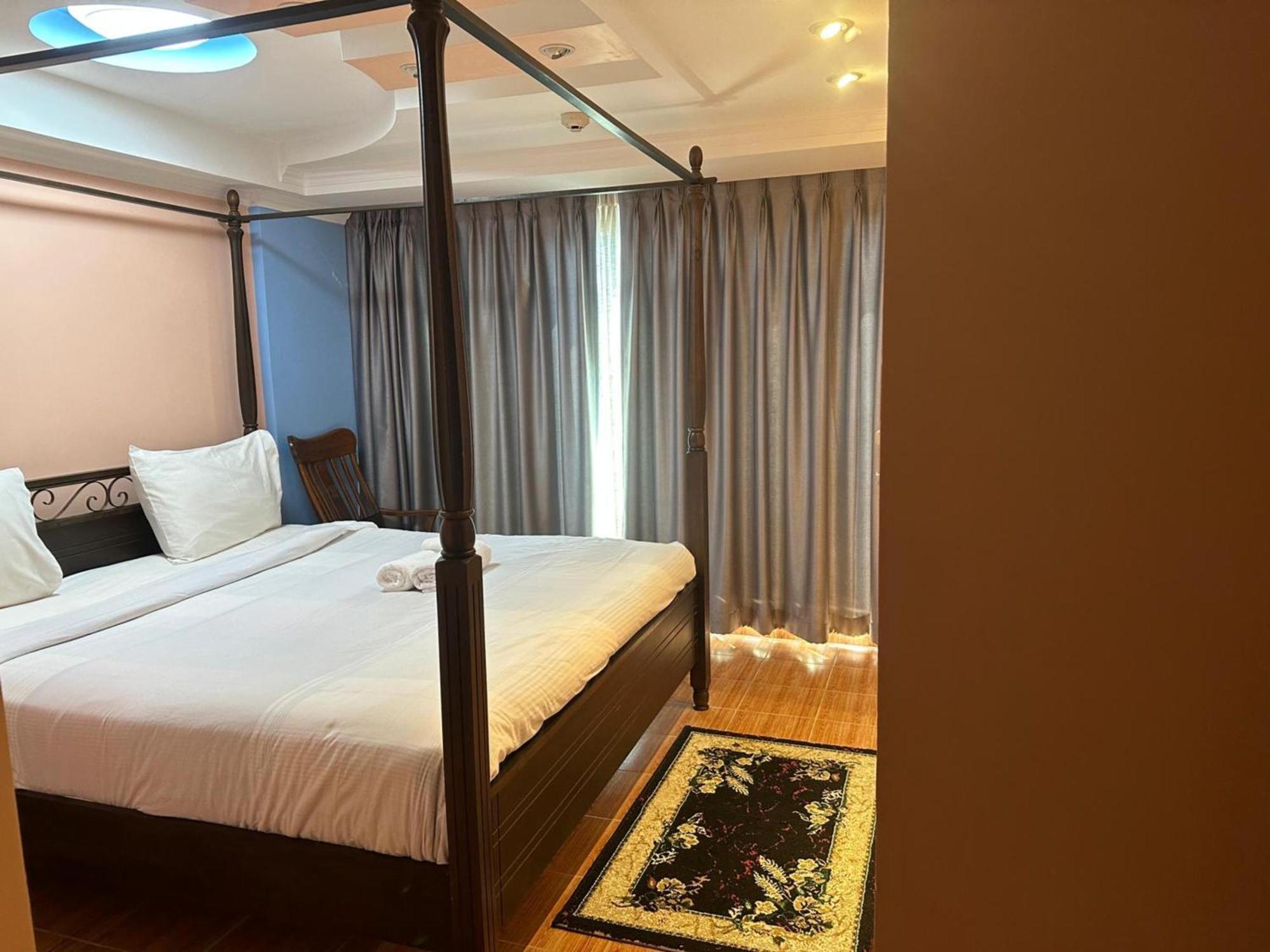 Omni Tower Sukhumvit Soi 4 Direct Lejlighed Bangkok Eksteriør billede