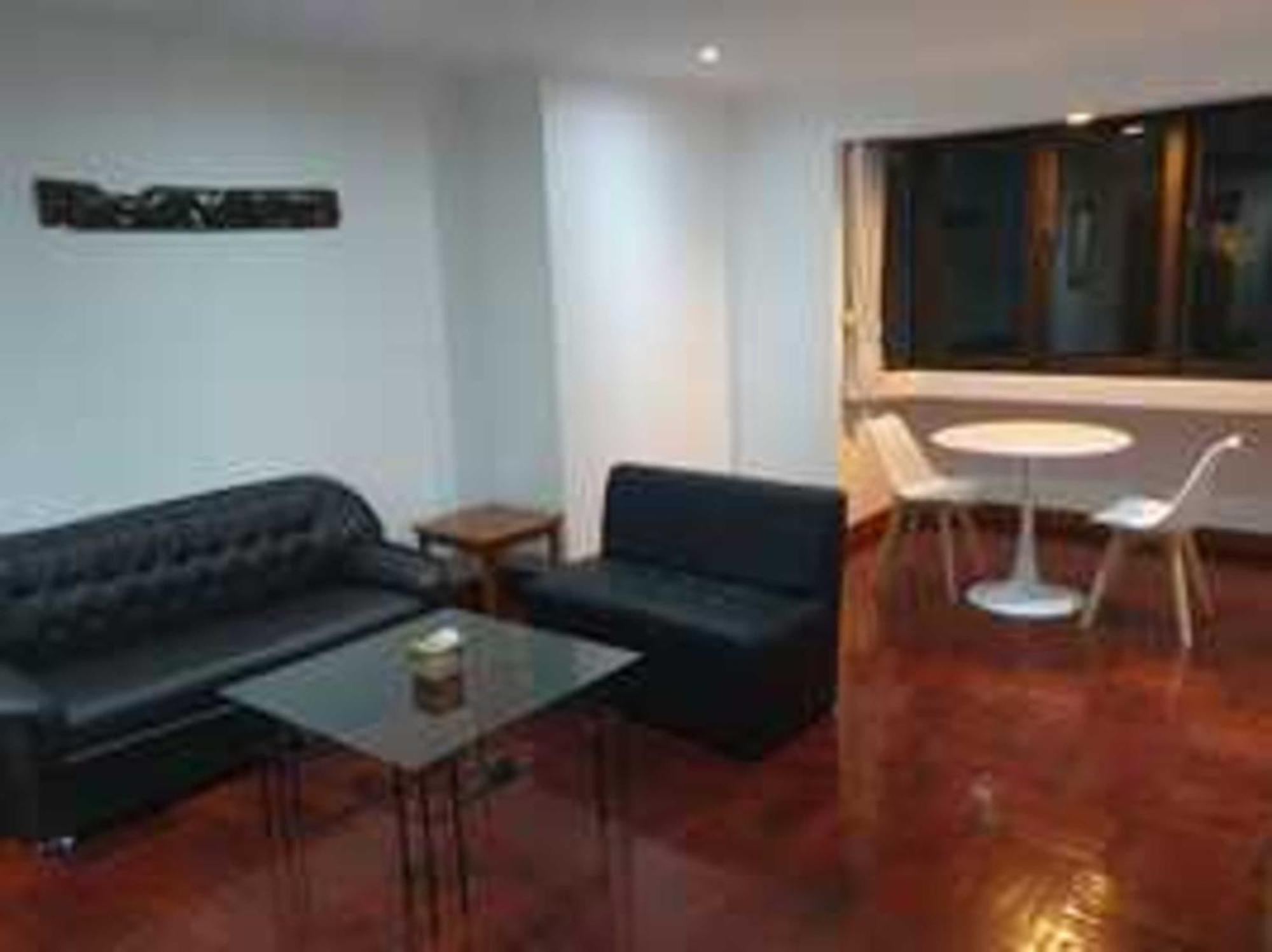 Omni Tower Sukhumvit Soi 4 Direct Lejlighed Bangkok Eksteriør billede