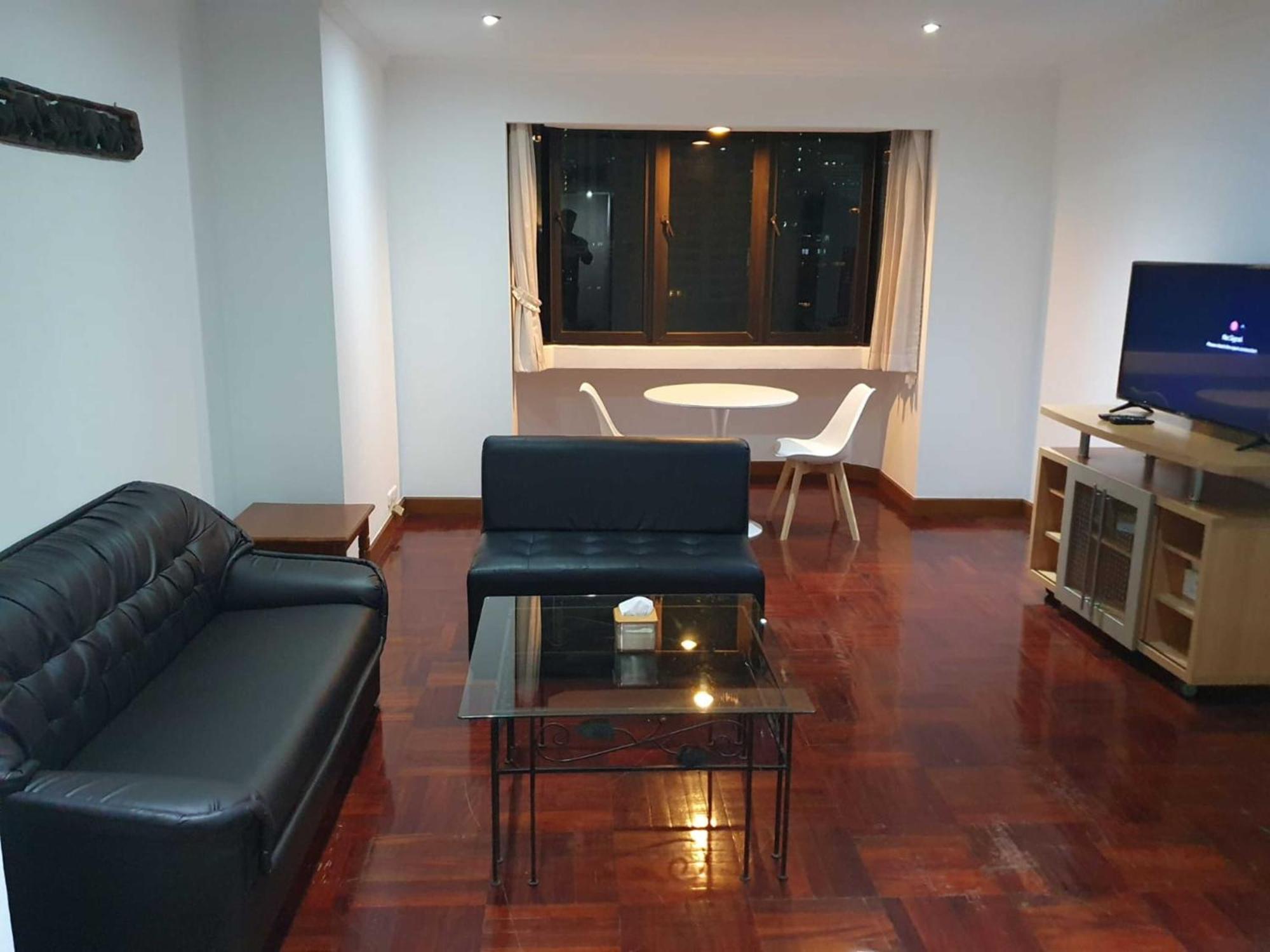 Omni Tower Sukhumvit Soi 4 Direct Lejlighed Bangkok Eksteriør billede