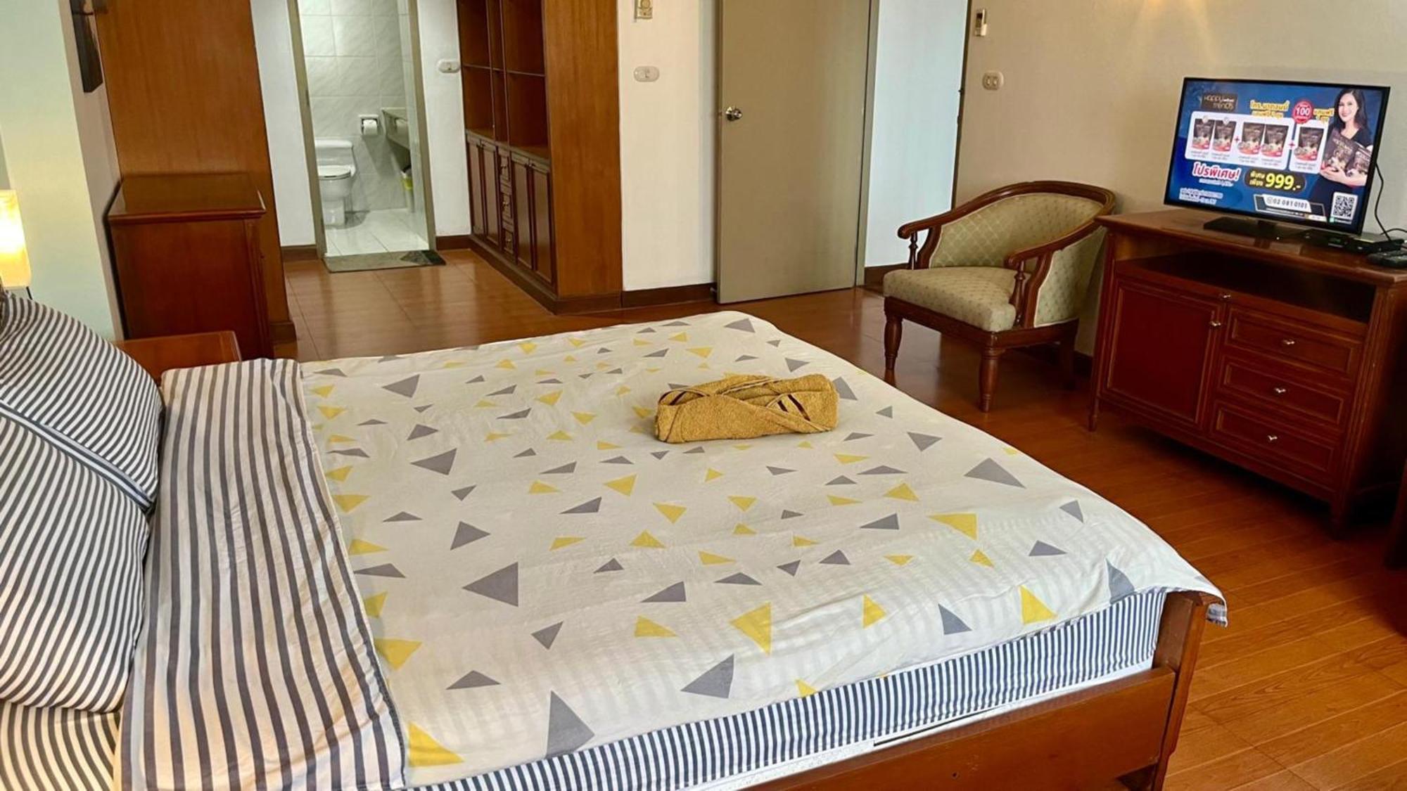 Omni Tower Sukhumvit Soi 4 Direct Lejlighed Bangkok Eksteriør billede